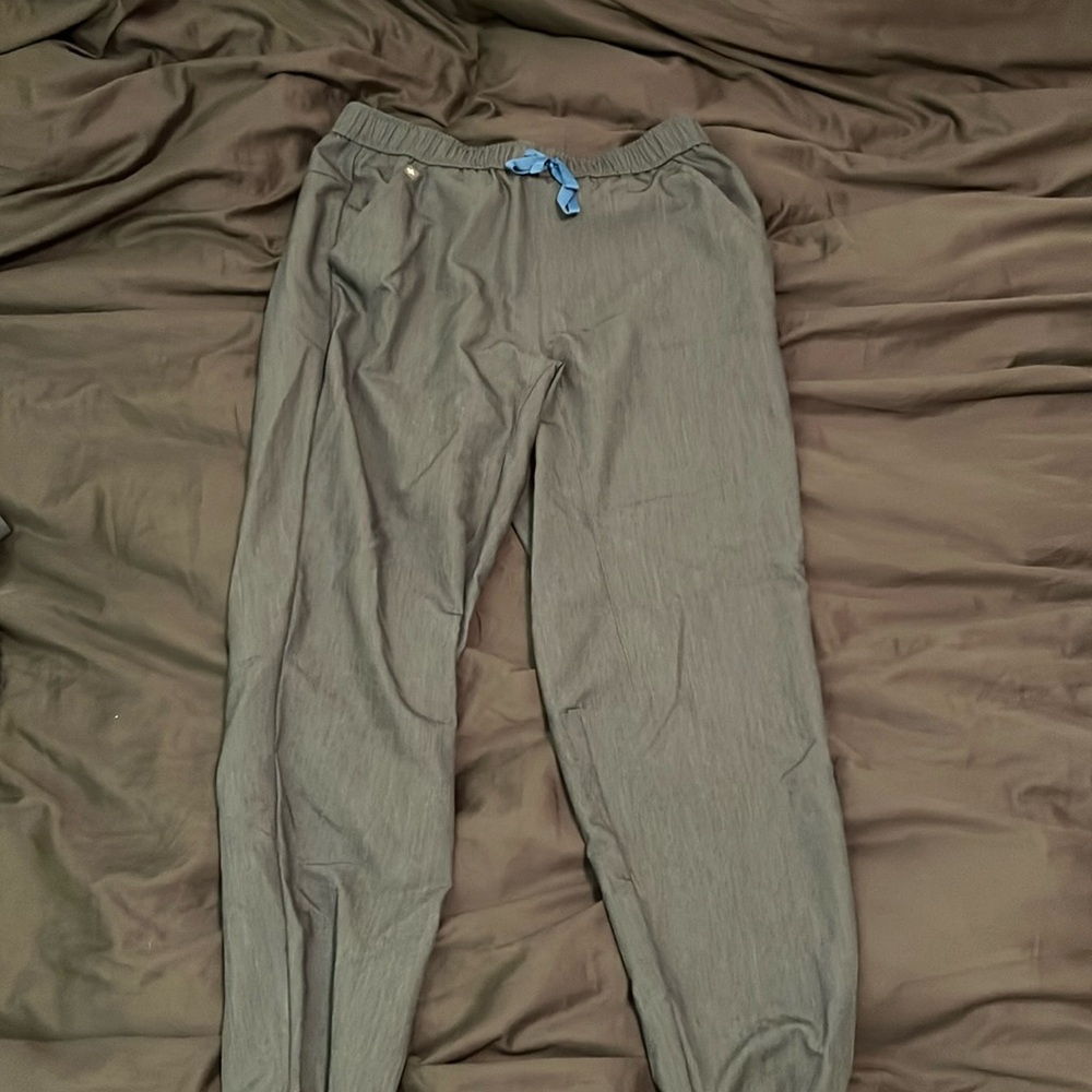 Men medium heather grey scrub bottom jogger